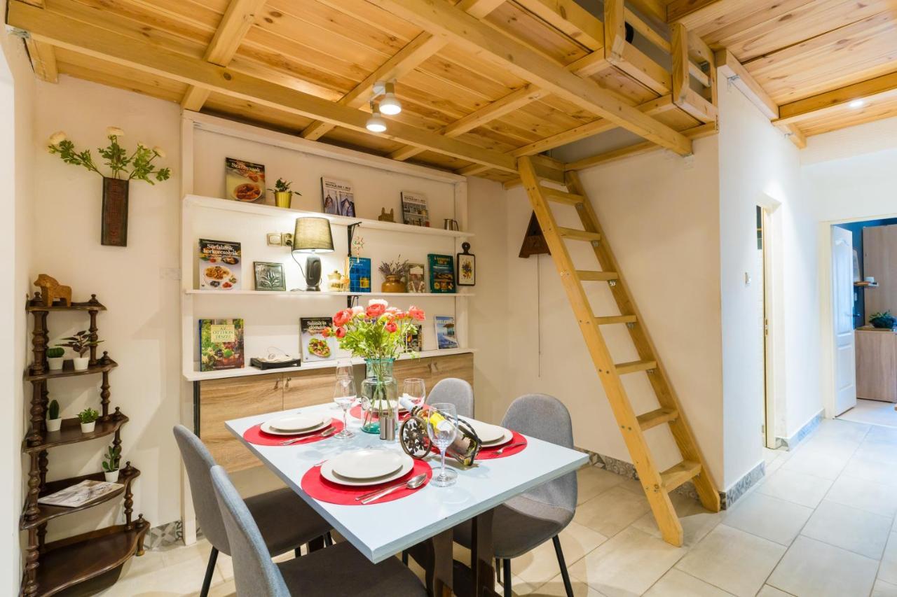 Westend Apartment *
