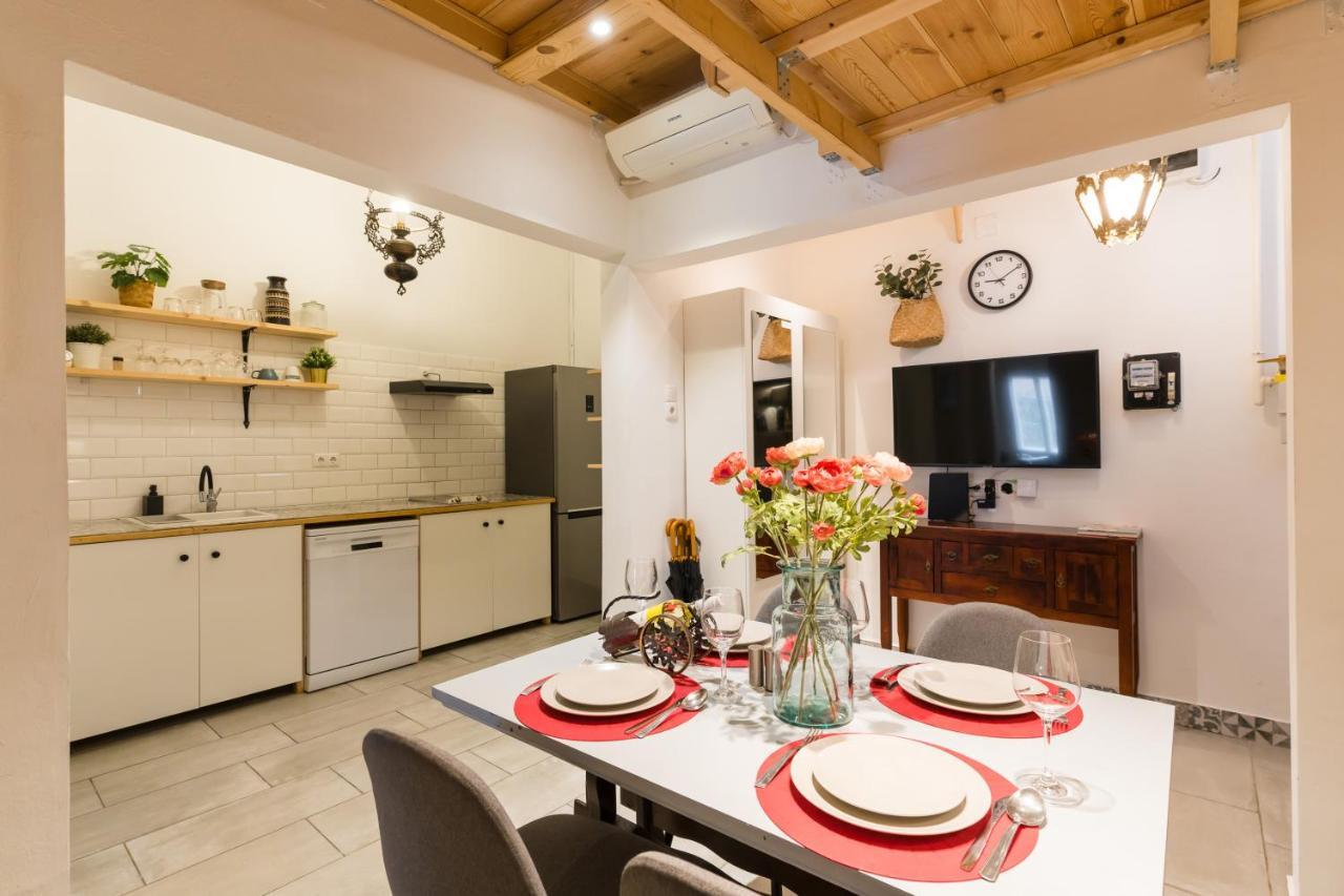 Westend Apartment *